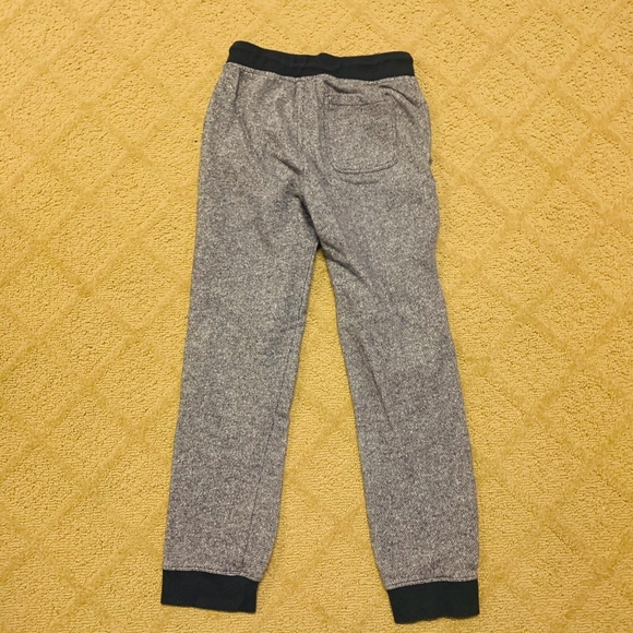 4/$20 Old Navy Boys Sweatpants Joggers - Picture 2 of 3